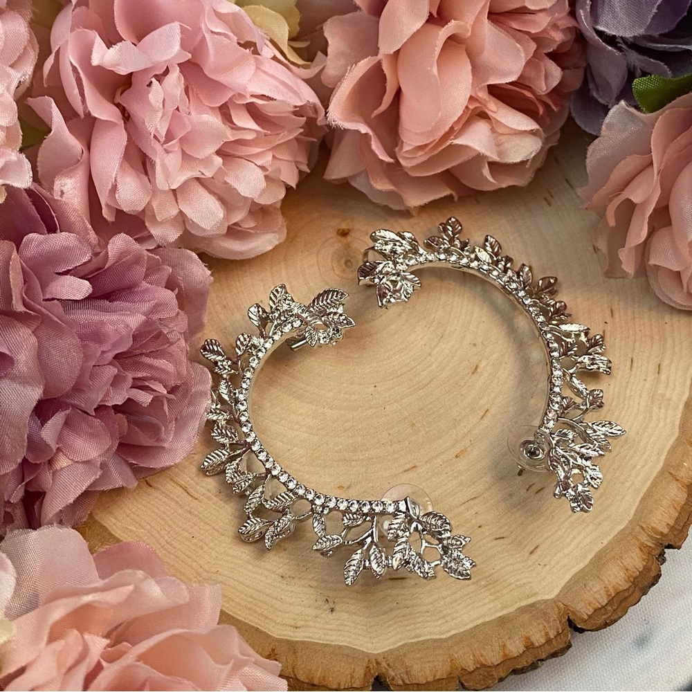 Whimsical Crystal Fairy Leaves Earring Cuff - Picture 13 of 16